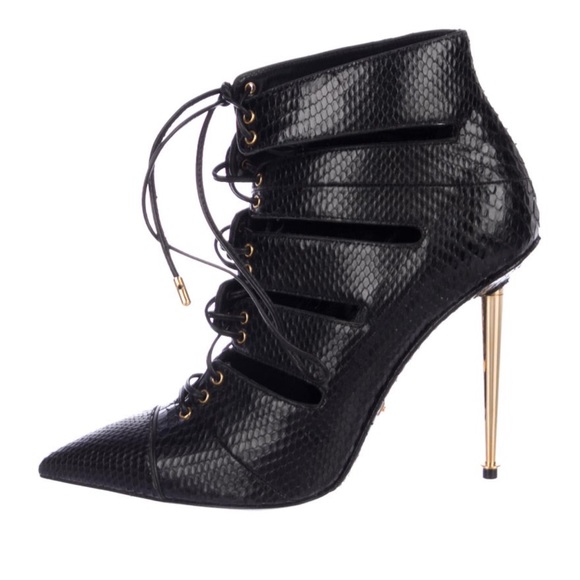Tom Ford
Python Pointed-Toe Ankle Boots - Picture 1 of 5